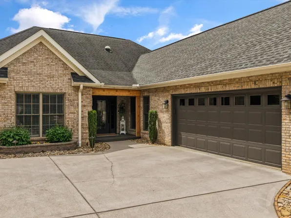 130 Timber Cir, Lenoir City, TN 37772