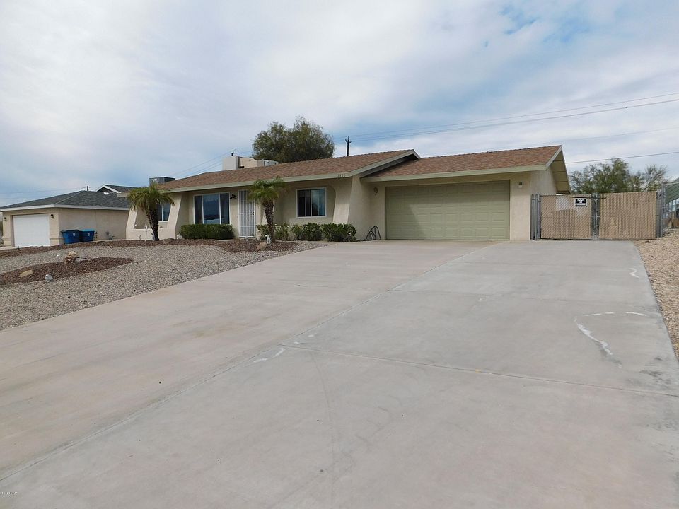 1st image of 2429 Smoketree Ave N
