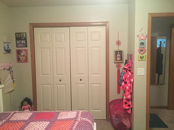 4th image of 405 Stone Grove Dr