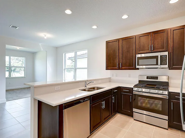 13549 SW Oceanus Blvd — Photo 19