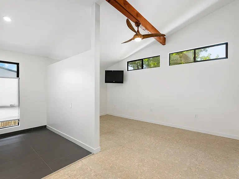 674 E Solana Cir — Photo 19