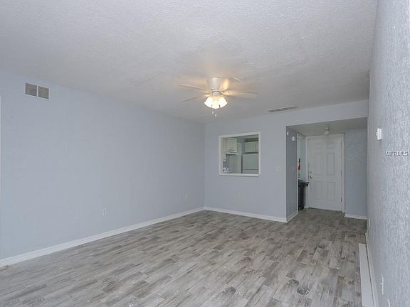 5th image of 792 Lucaya Dr #A