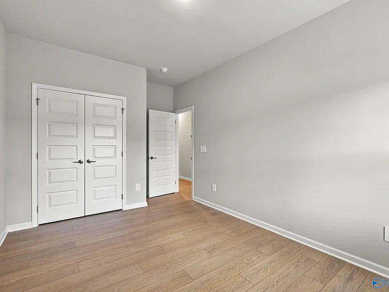 7211 Holly Creek Dr — Photo 30