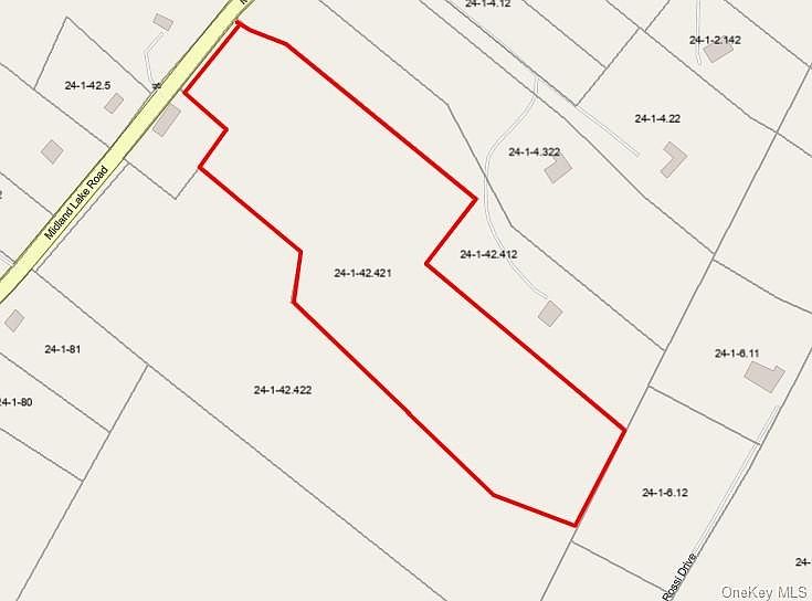 2nd image of 450 Midland Lake Rd