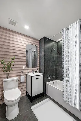 Bathroom, photo 1