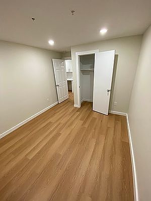 4th image of 203 Main St Unit 1B