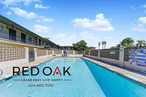 11823 Lakewood Blvd Photo 1