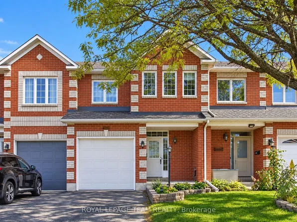 3 Chantilly Gate, Ottawa, ON K2S 2B2