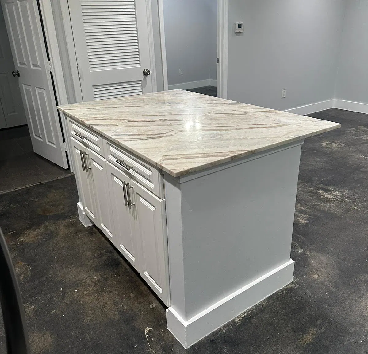 1 bed, 1100 sqft, $1,700 — Photo 1
