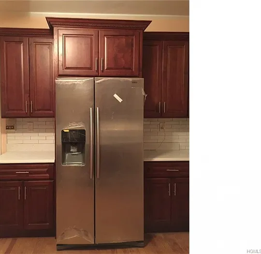 3 bed, $3,900 — Photo 2