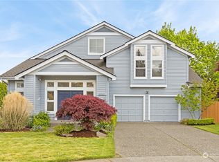 9050 NE 145th Pl, Kenmore, WA 98028