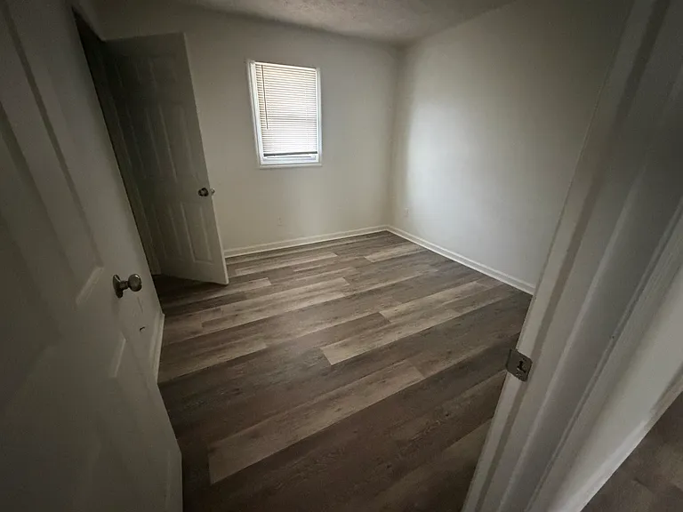 915 Race St #14 — Photo 5