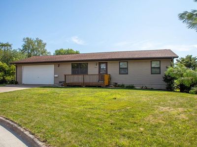 304 Oak St, Waverly, IA, 50677