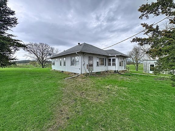 2nd image of 12694 Meredosia Rd