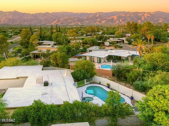 3rd image of 1302 N Camino Seco