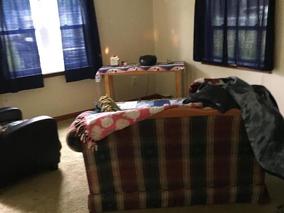 3rd image of 422 New Haven Ave