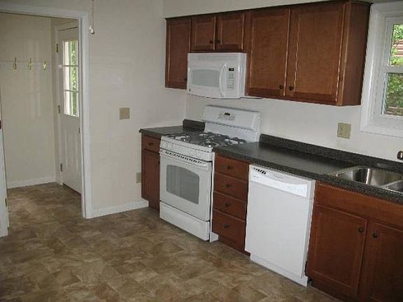 57 kitchen toward rear