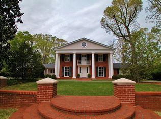 1945 Blue Ridge Dr NE, Gainesville, GA 30501