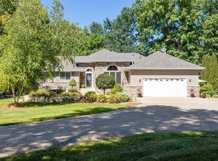 4698 Castle Cir, Lester Prairie, MN 55354