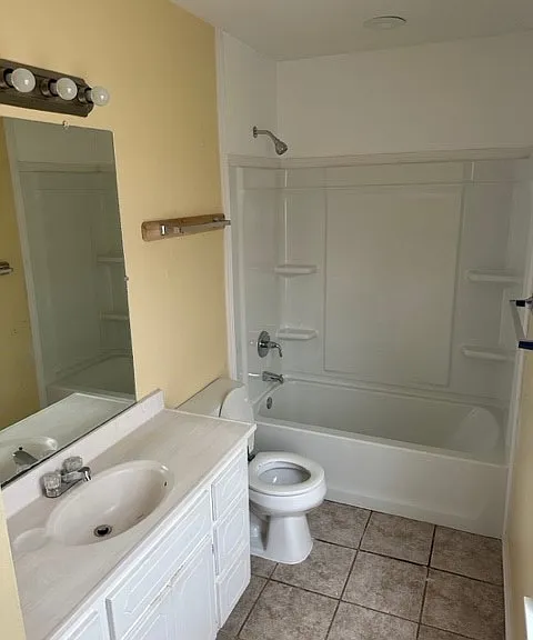 101 E Midland St — Photo 29