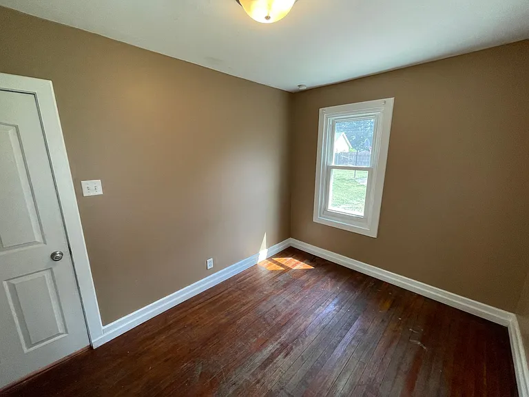 1627 Blaine Ave — Photo 44