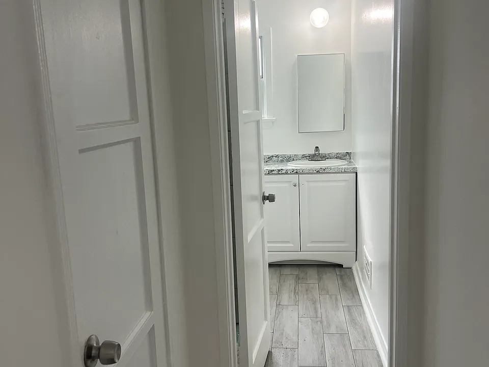 2125 S Beverly Glen Blvd #2129/34