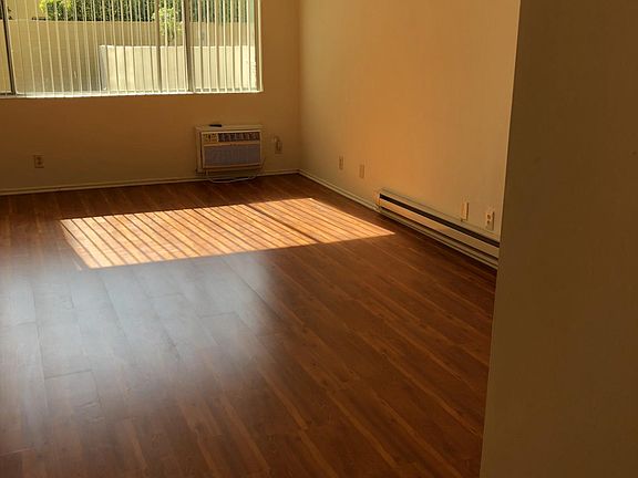 2nd image of 7367 Hollywood Blvd APT 104