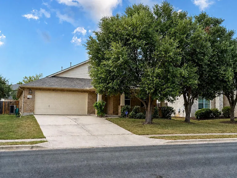 9408 Castle Pines Dr — Photo 1