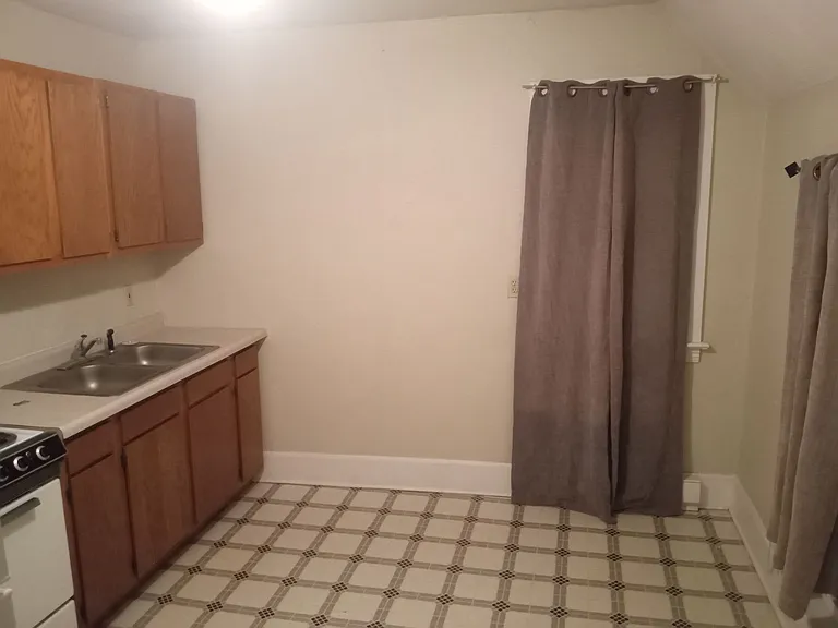 108 Byron St #2 — Photo 3