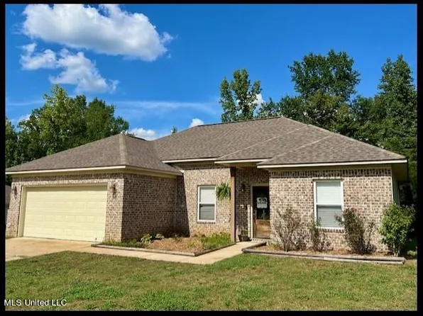 180 S Shelbi Dr, Oxford, MS 38655