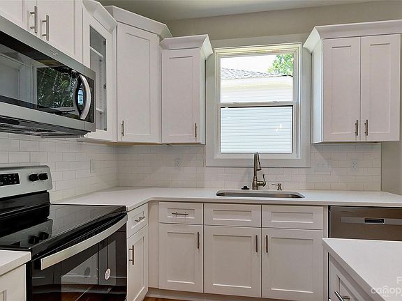 5th image of 2635 S Calvary St