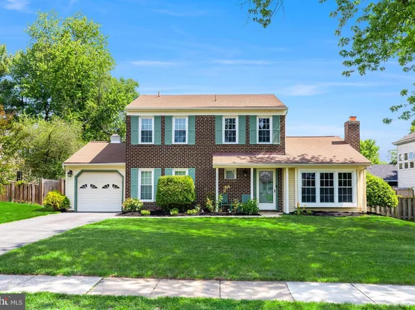 12728 Builders Rd, Herndon, VA 20170