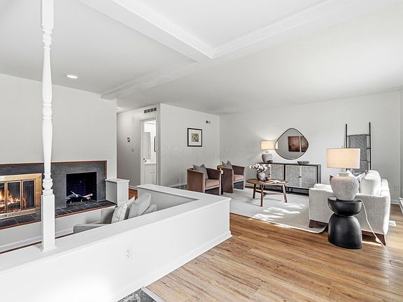 4th image of 3600 Reed Rd Unit 4