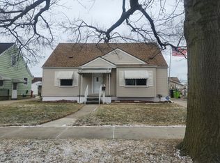 25800 Hayes Rd, Roseville, MI 48066