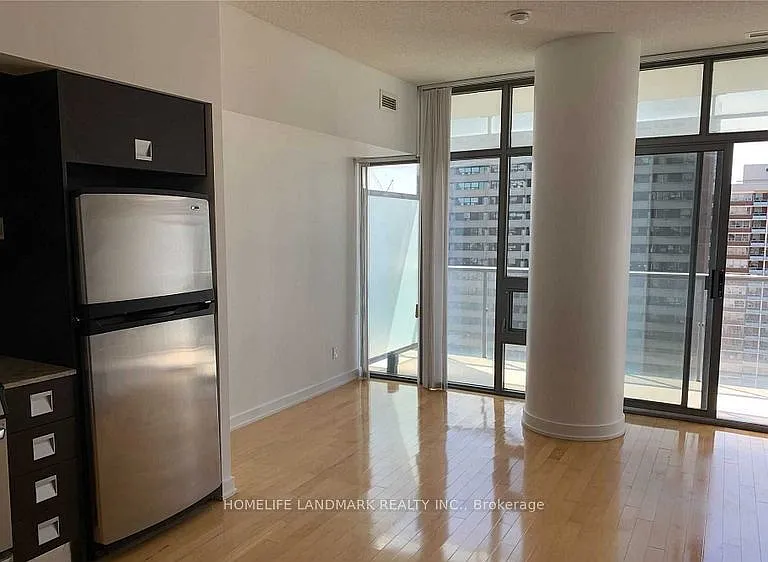 33 Charles St E #1604 — Photo 20