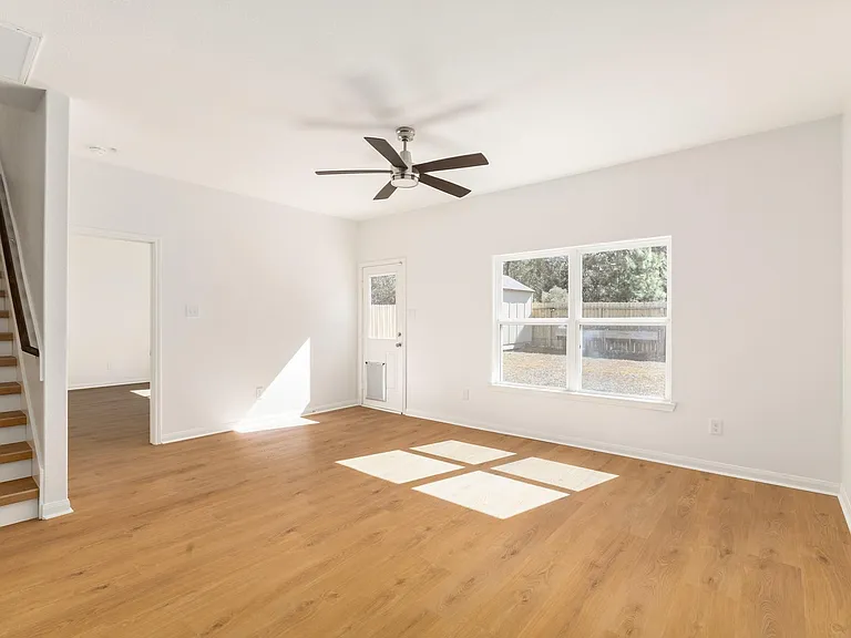 21907 Gallagher Pines Ln — Photo 7