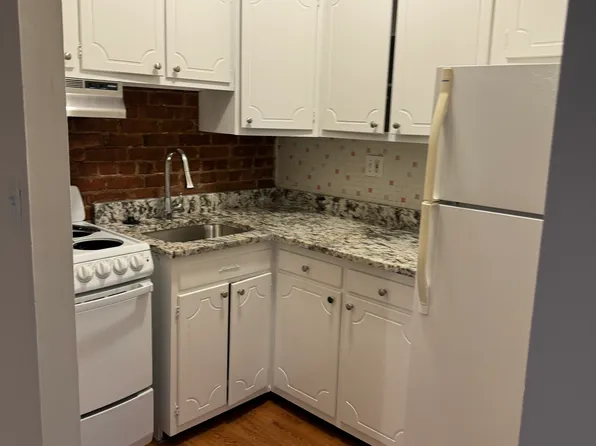 54 S Huntington Ave, Jamaica Plain, MA