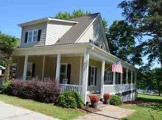 127 Cox Cir, Fair Play, SC 29643