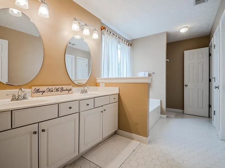 3261 Serenade Ct — Photo 32