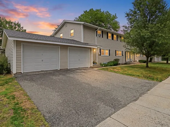 237 Greenwood Ter Unit 237, Chicopee, MA 01022