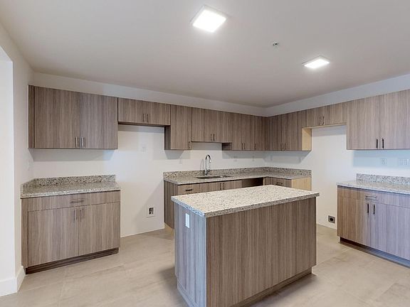 3rd image of 6001 W Flagler St APT 404