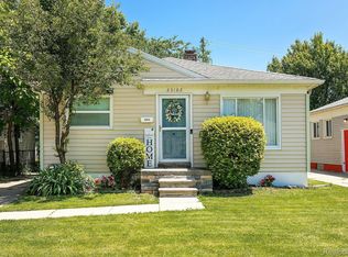 23102 Donald Ave, Eastpointe, MI 48021