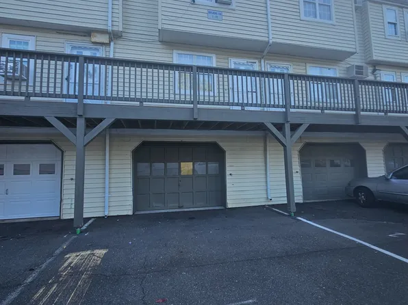 12-16 Scuppo Road #E-5, Danbury, CT 06811