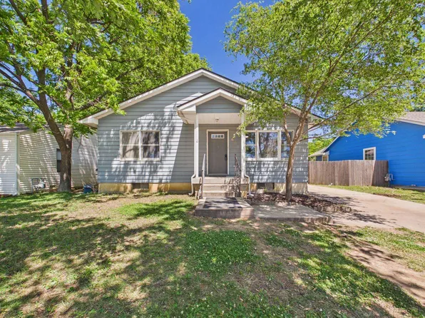 628 E Main St, Mulvane, KS 67110