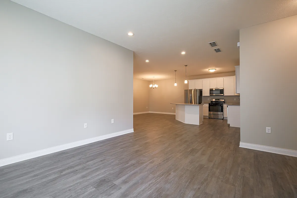 Building Photo - 1119 Landis Ln