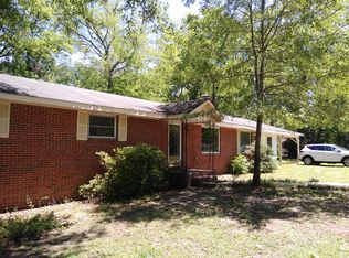 141 W Oak St, Cheraw, SC 29520