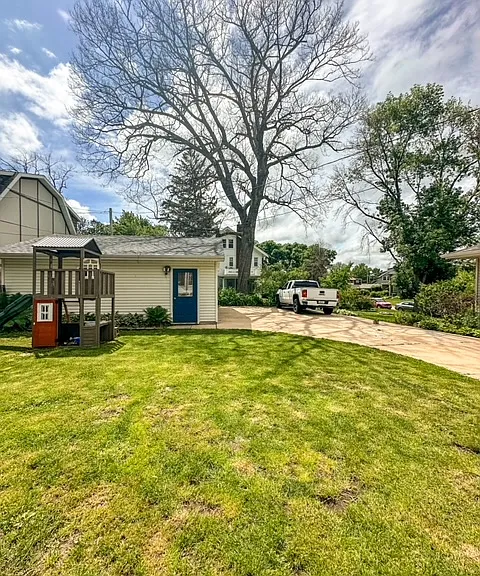 503 Forest Dr SE — Photo 51