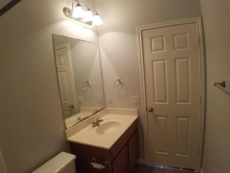 2500 Allred Dr #B — Photo 17