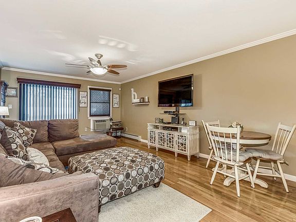 3rd image of 2302 Wilshire Ln