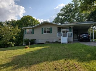 2044 Scenic Meadow Way, Powell, TN 37849